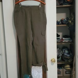Caché "Vegan Silk" Capris